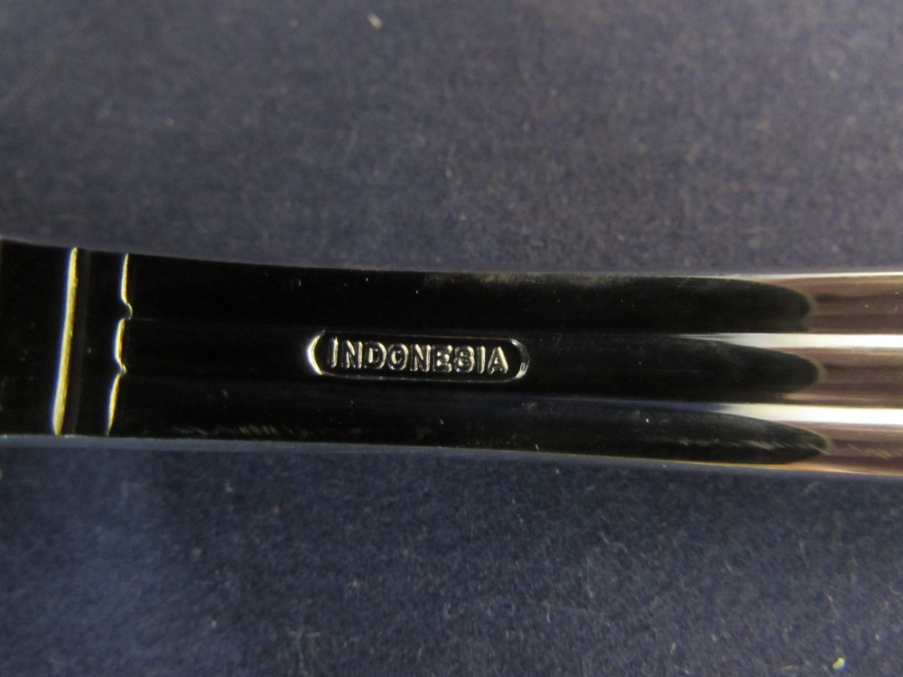 Oneida Stainless TRIDENT Slotted Serving Spoon NEW