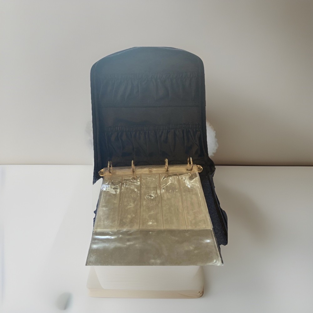 DMC Creative World Floss Carrying Case Binder w/adjustable handles