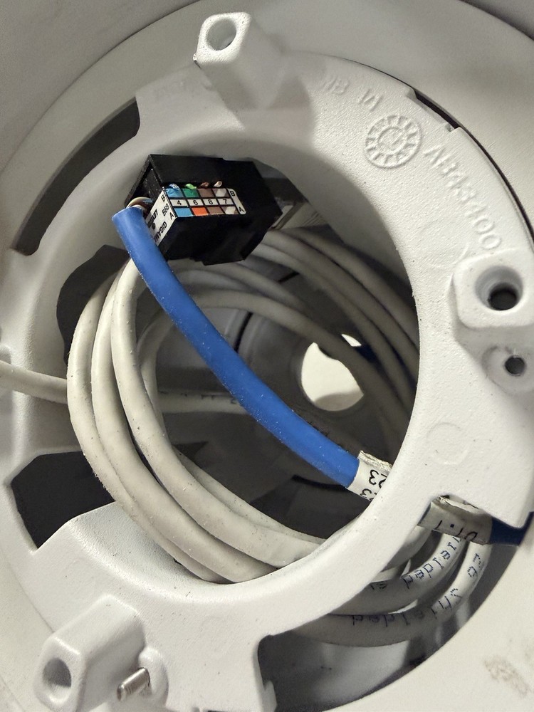 Axis M3026-VE Network Camera POE