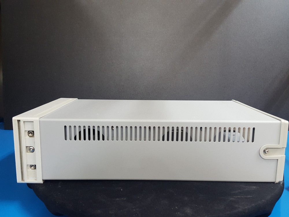 Agilent 3499B: Switch / Control System Main Frame (0637)