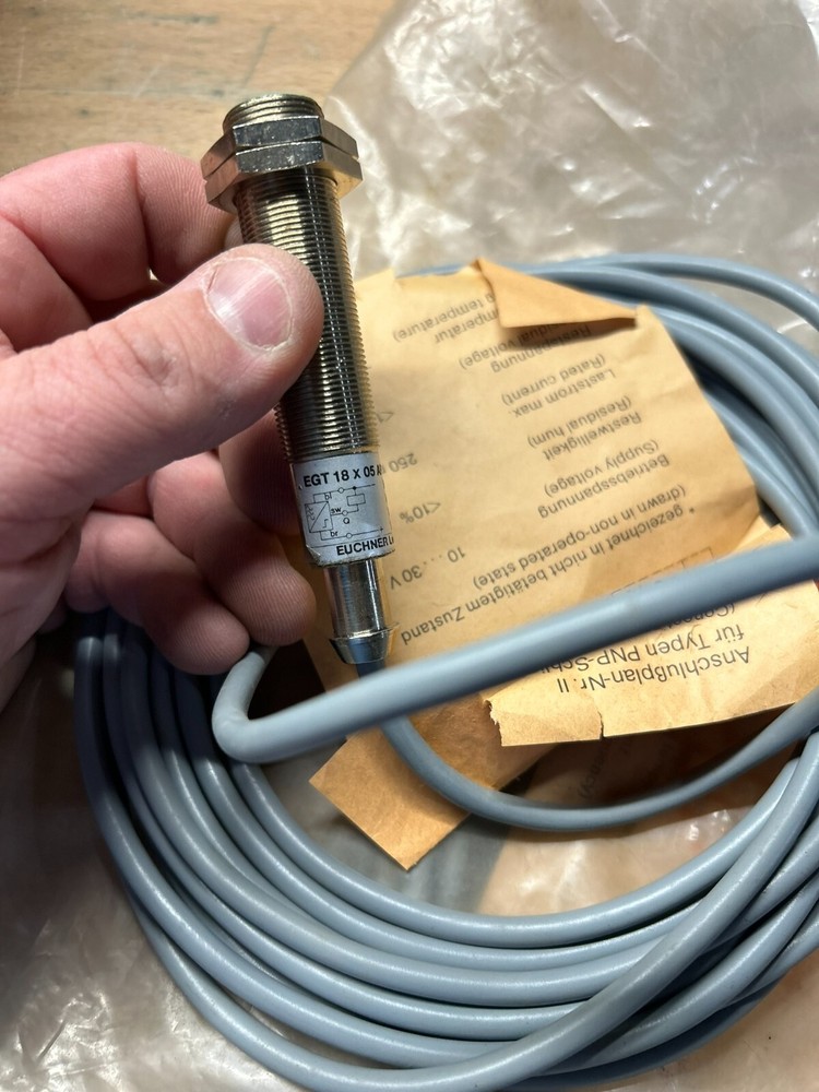 TEKNIC EUCHNER EGT 18X05 AP 024 INDUCTIVE PROXIMITY SWITCH-NEW