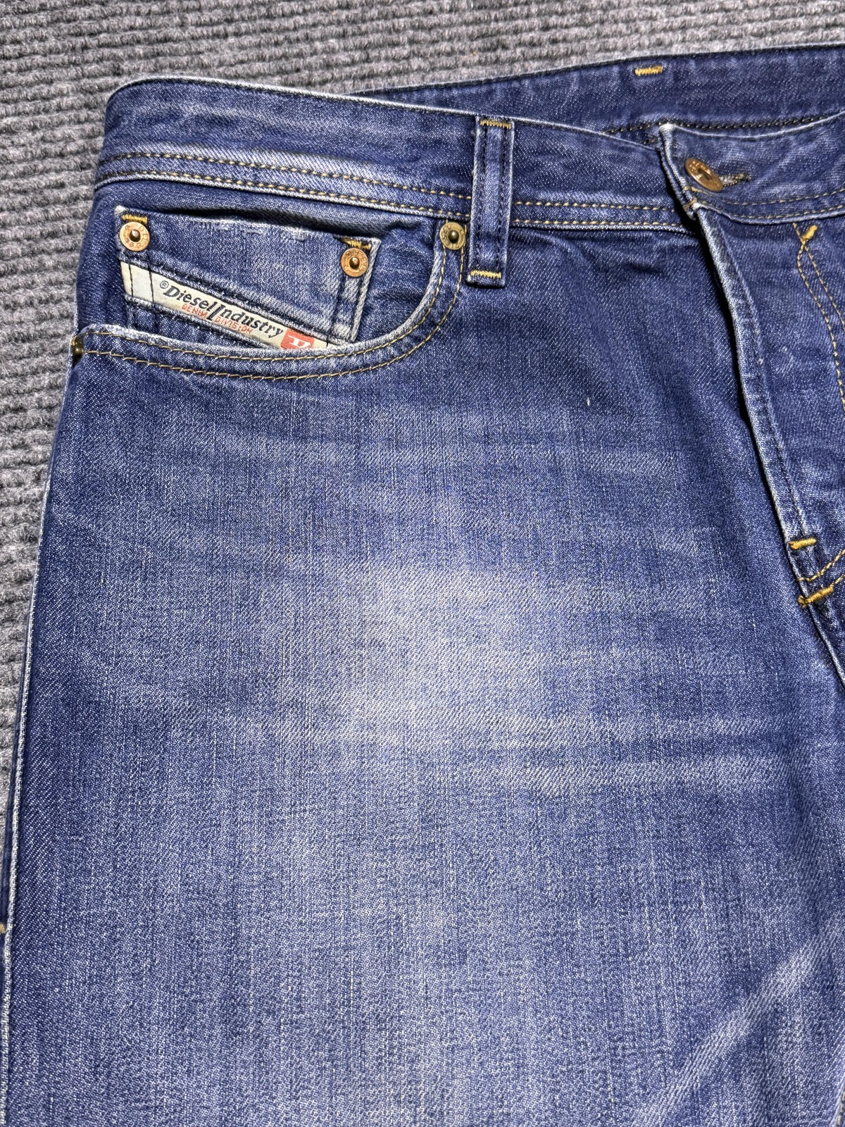 Diesel Jeans Mens 33x33 New-Fanker Button Fly Medium Wash Bootcut Blue Denim