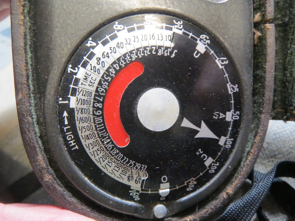 Vintage Weston Master II UNIVERSAL EXPOSURE METER Model 735 With Case