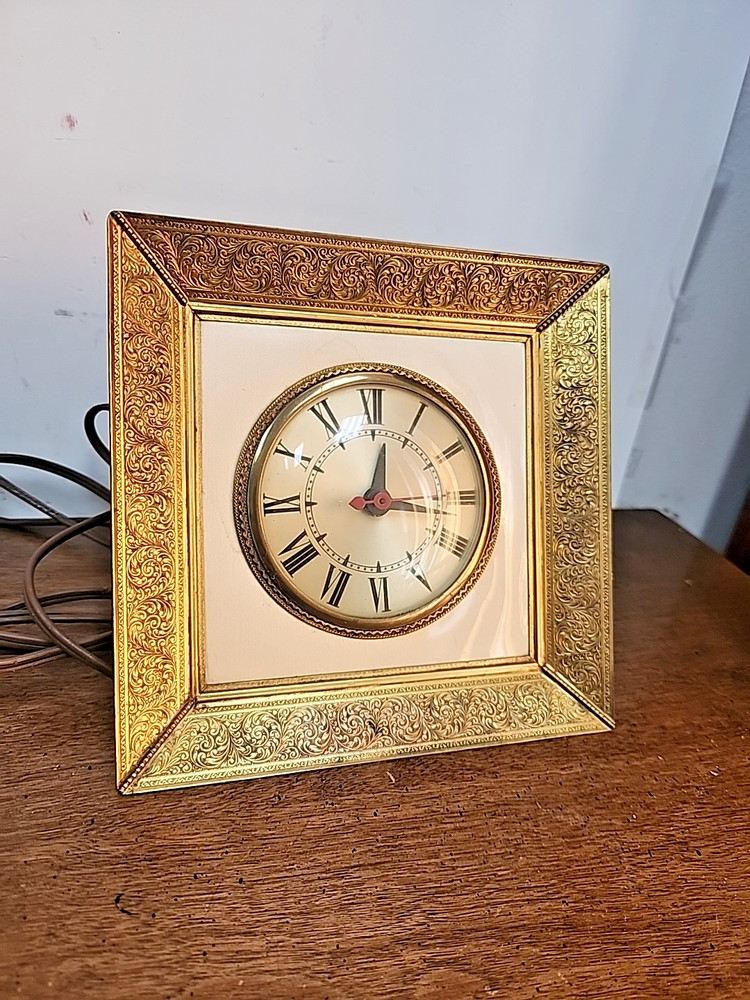 VINTAGE ORNATE GOLD ELECTRIC TABLE CLOCK - TESTED - WORKING