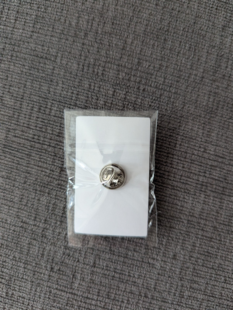 Pixel Superfan Exclusive Google Pin and Hat