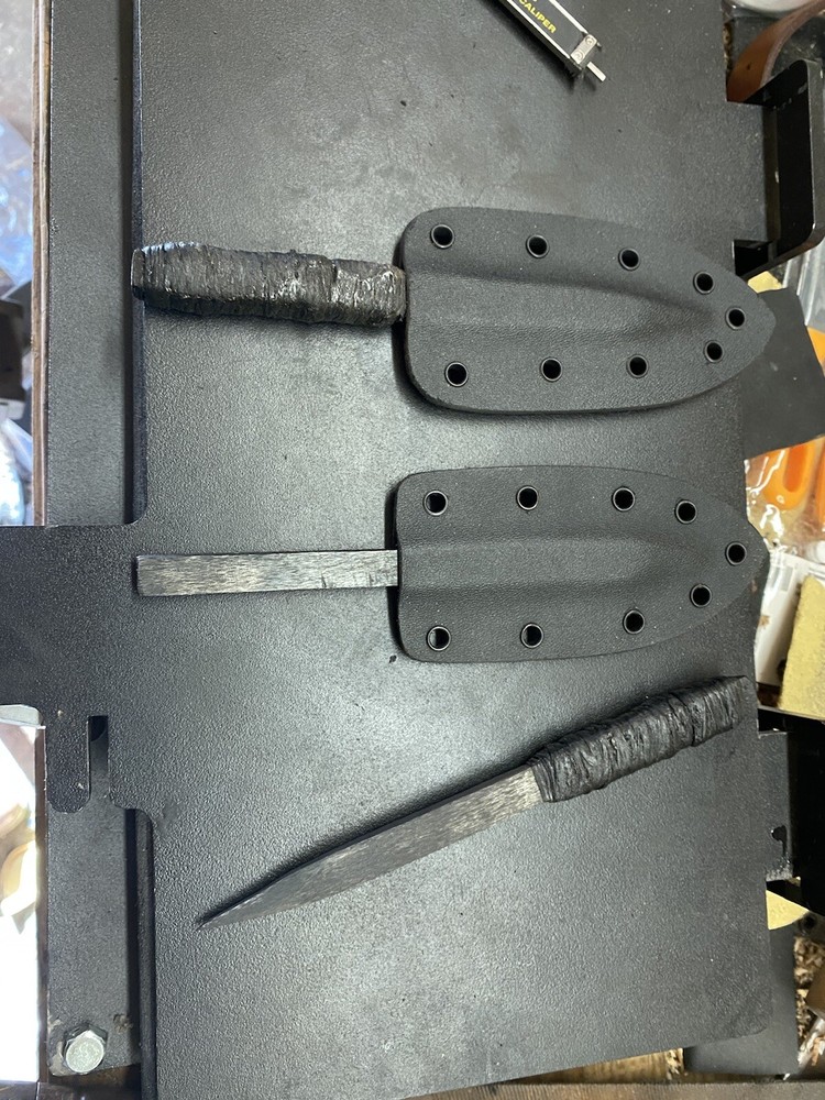 rectangular Japanese tbrowing knife (1) 1x