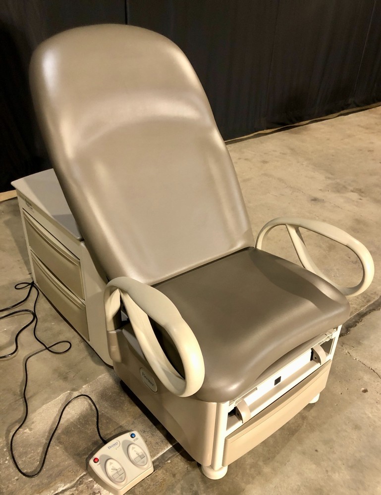 Brewer 6500 Access High-Low Exam Table