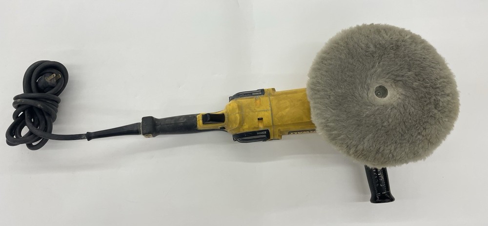 DEWALT DWP849 7 inch / 9 inch Variable Speed Polisher