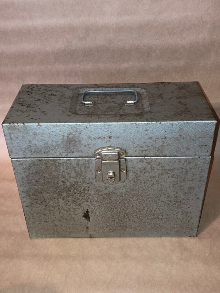 Metal Lunch Tool Box Excelsior Stamford No Key