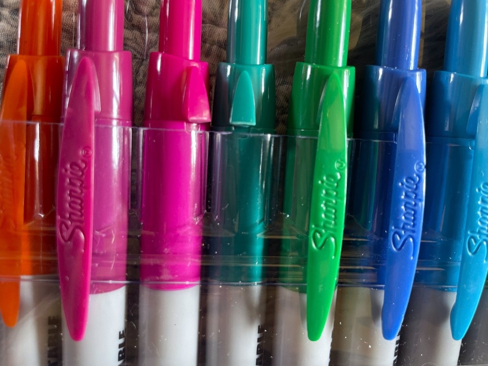 Sharpie Assorted Color Fine Point Retractable Permanent Marker Set - 12/Pk