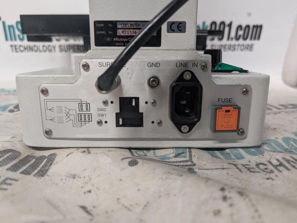 Mitutoyo Toolmaker's Microscope TM (No Camera)