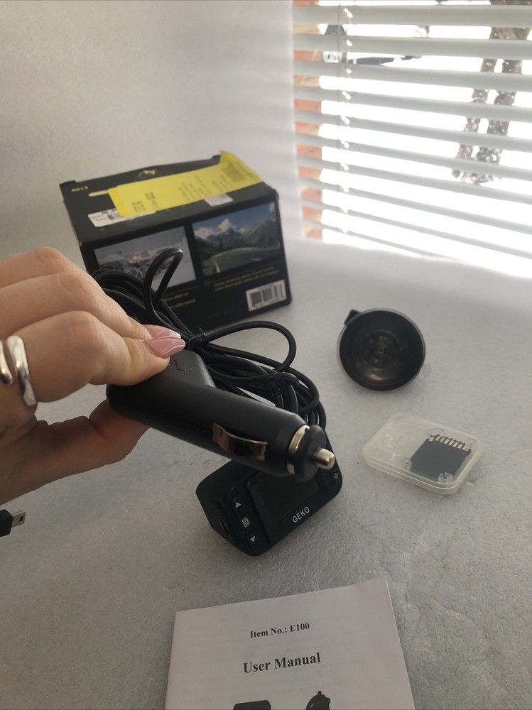 MINT GEKO E100 Dash Cam - Black