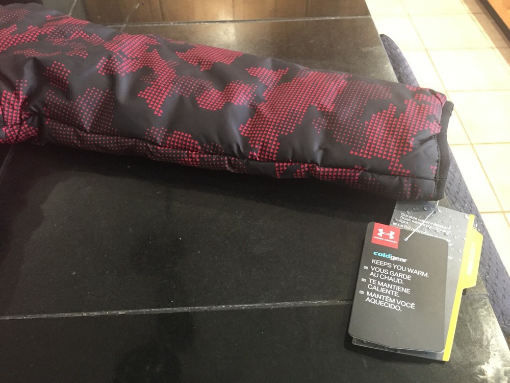BOYS Under Armour COLDGEAR STORM jacket SIZE 4 BLACK/RED NWT