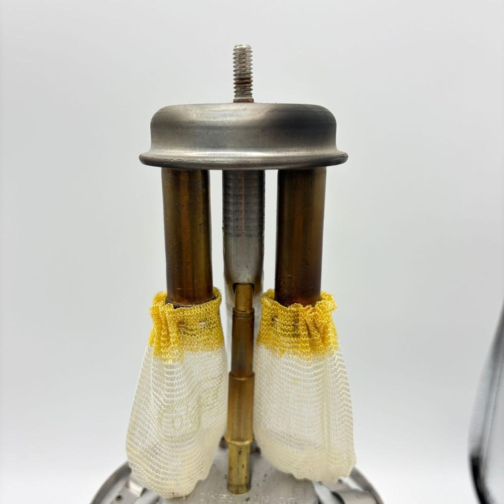[Current item] Coleman Unleaded 2 lantern model 282/285 with hard case
