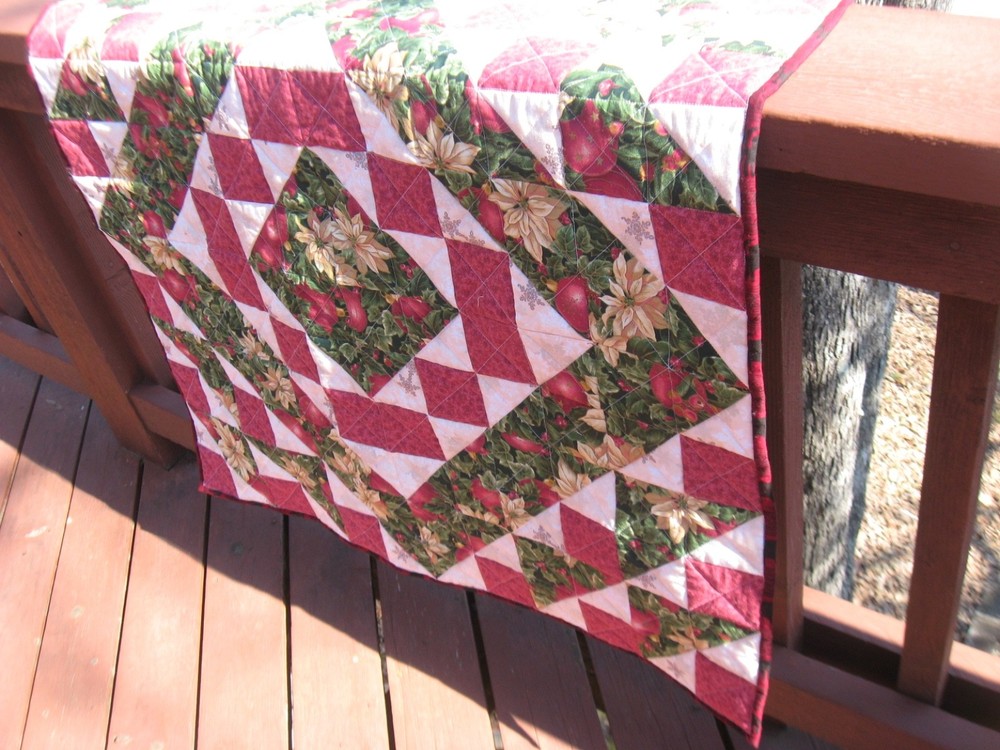 Handcrafted Multipurpose Mistletoe and Holly Quilt, 34" Square