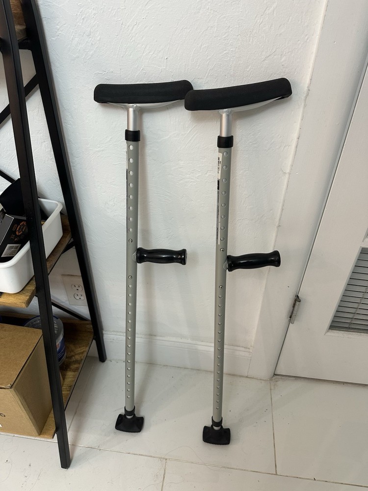 Medline Crutches