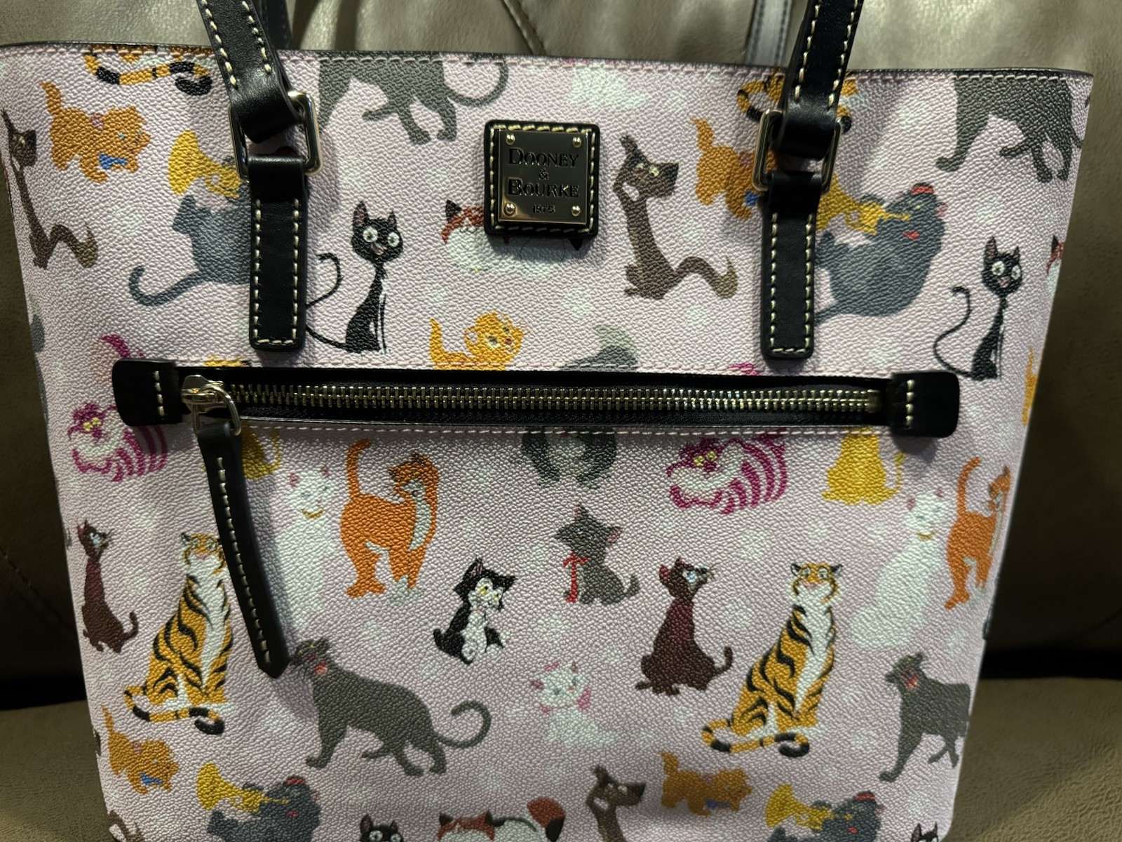 NWT Disney Dooney & Bourke 2024 Cats Large Pink H Shopper Tote EXACT ITEM NEW