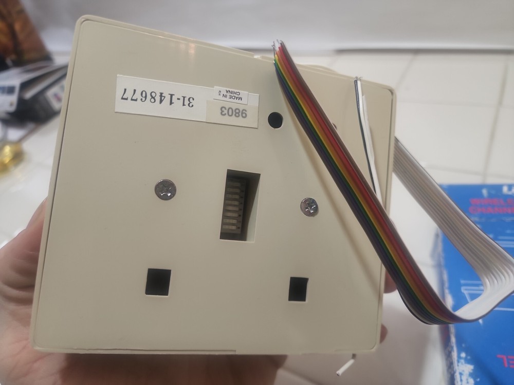 Linear D-8C wireless multi channel receiver