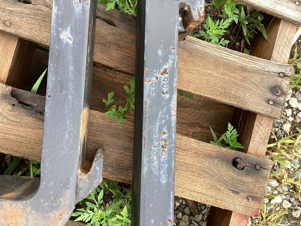 Pallet Forks 42”
