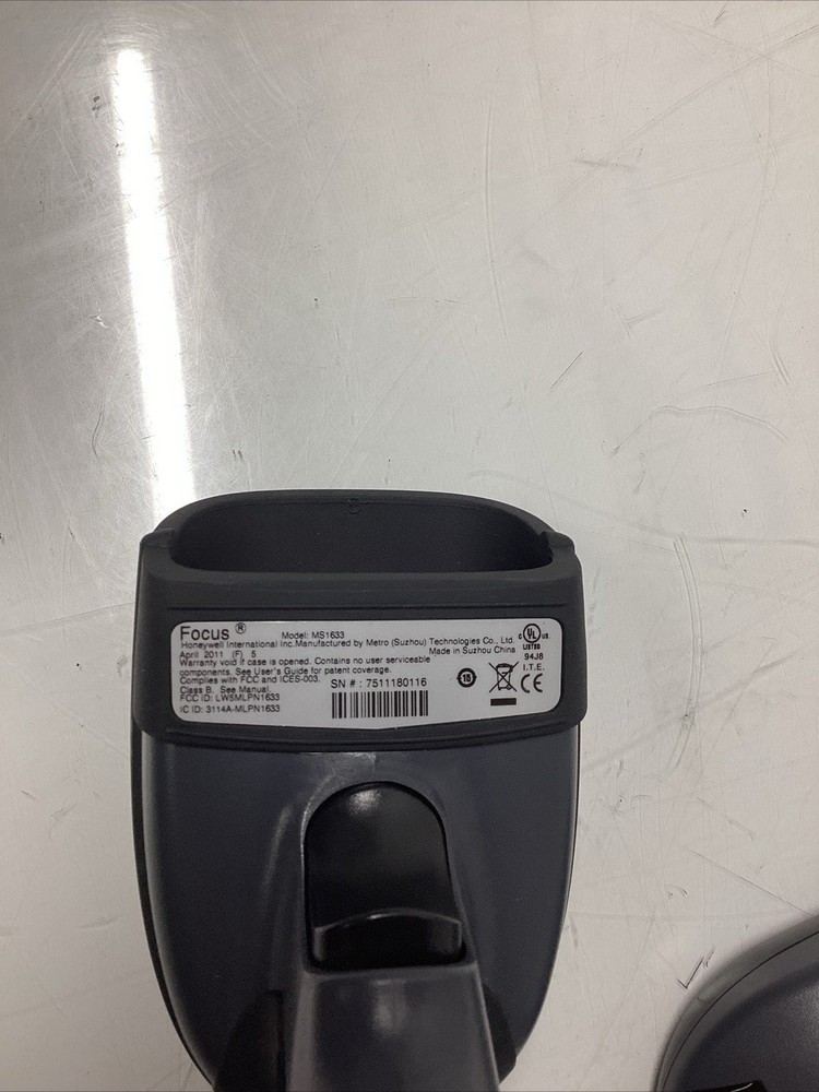 Metrologic SCANNER MS1633 With Base Missing Battery N-916