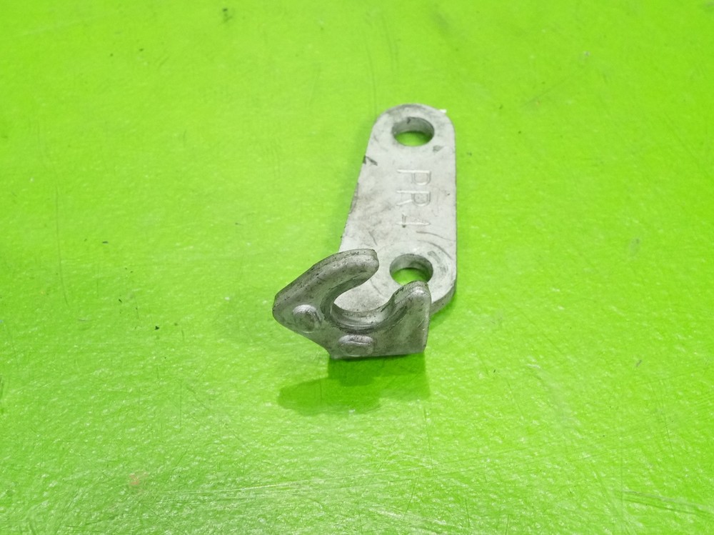 90-93 Integra OEM PR4 engine motor throttle cable - manifold mount bracket 5 spd