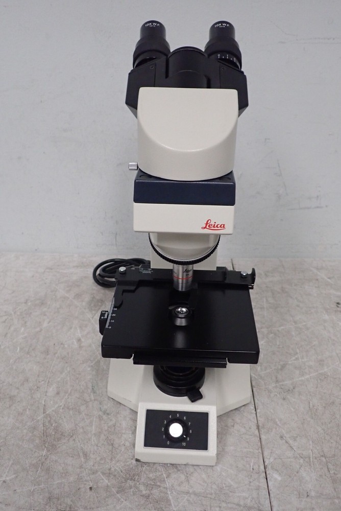 Leica ATC 2000 Binocular Microscope with 4x, 40x Achrom Objectives
