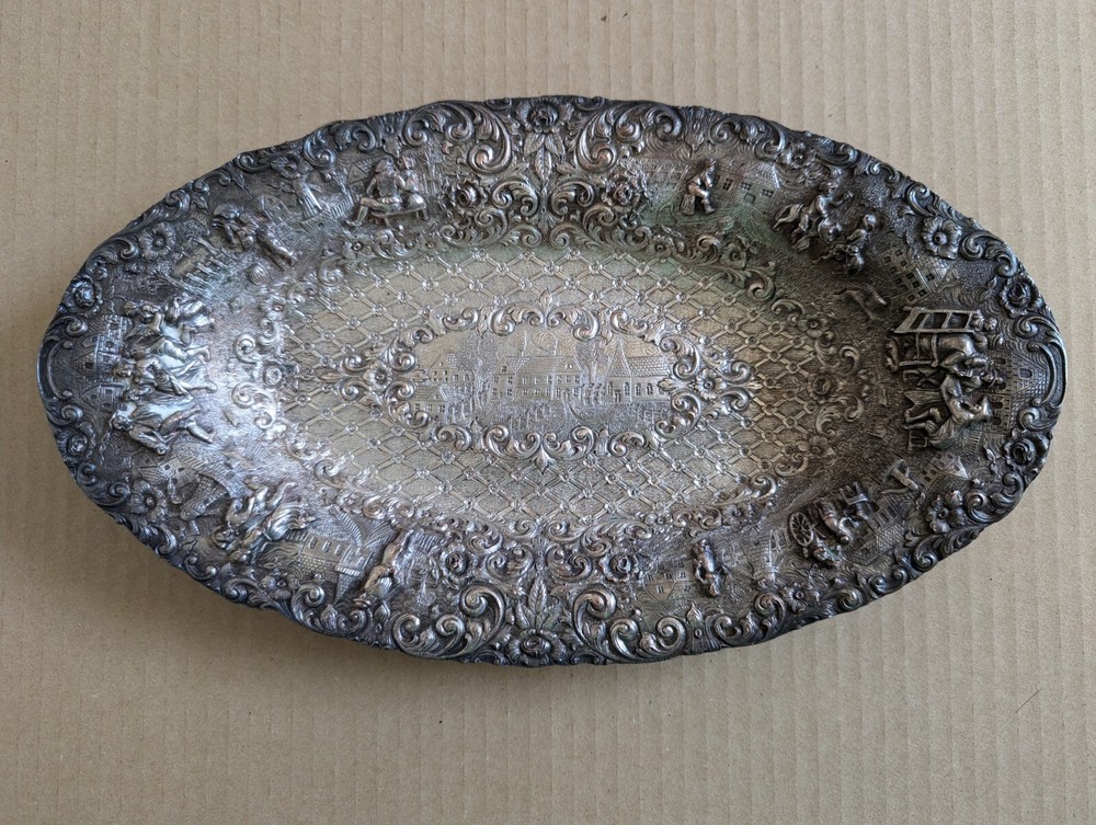 Vintage Silver Plate REPOUSSE Colonial Scene OVAL TRAY Design 7" X 13"