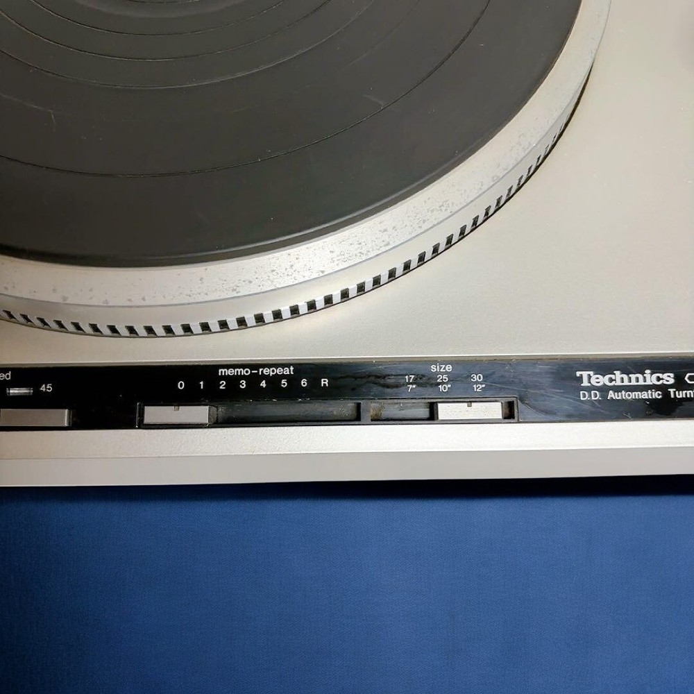 Technics SL-Q3 Direct Drive Automatic Turntable Record Player Tested Working