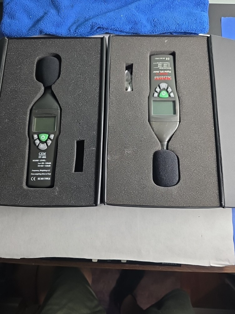 2-Professional High Accuracy Sound Level Meter 30dB-130dB Measuring Range