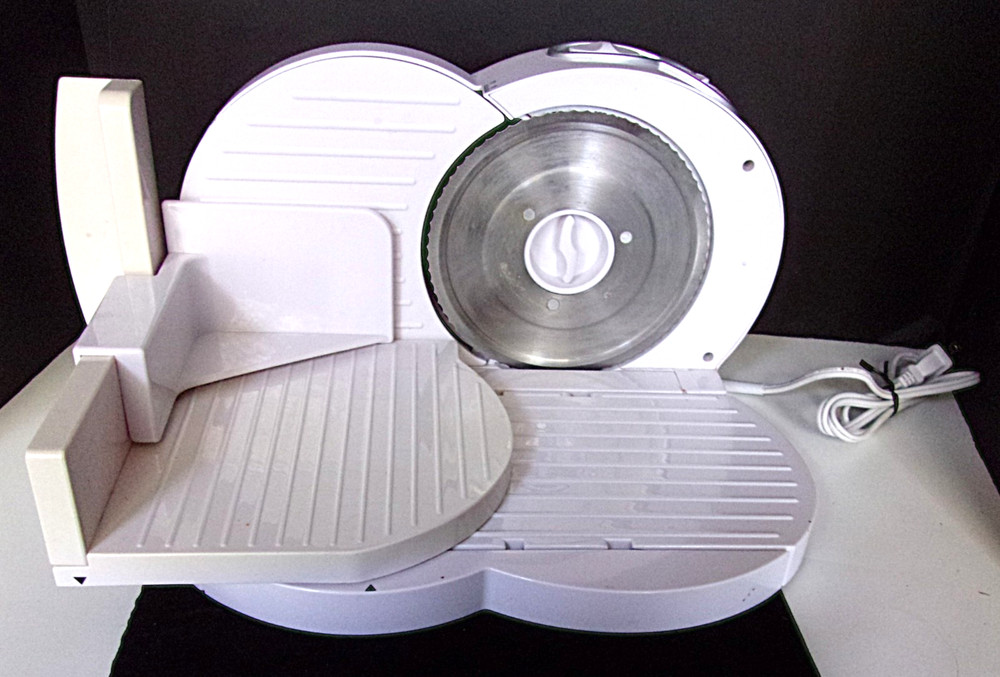 Cucina Pro Classic Meat Slicer Model 1710