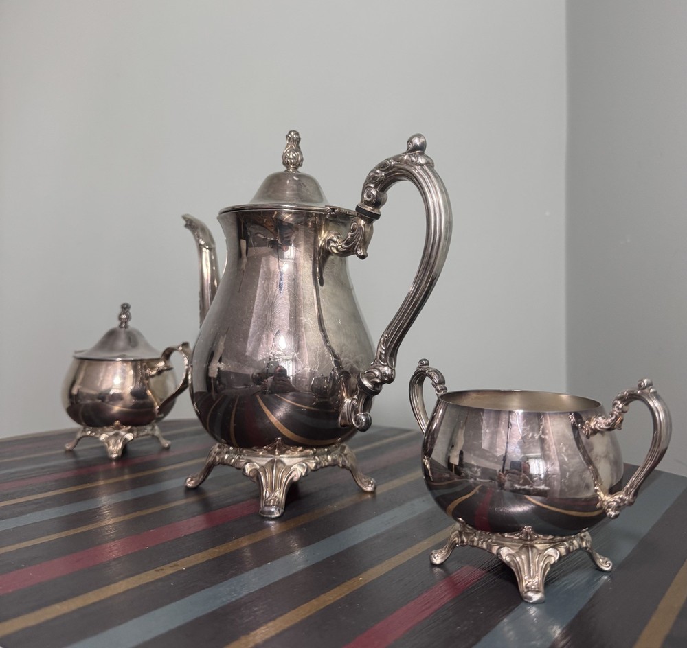 ONEIDA Silver Plate Set – Tea Pot, Milk Jug & Sugar Bowl – Vintage