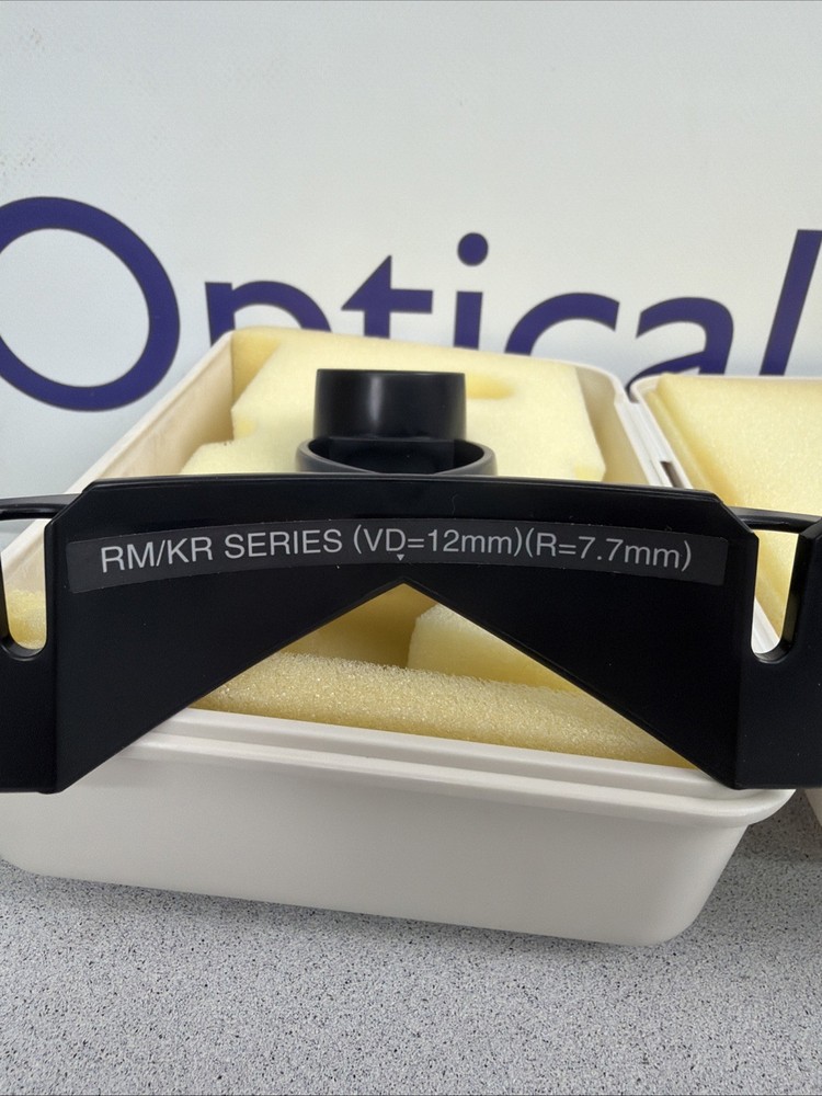 Topcon Auto Refractor/Keratometer Test Eye