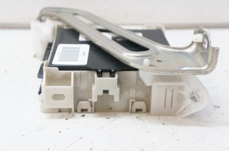 2016-2022 Toyota Prius 1.8L Multiplex Network Junction Block Body Control Module