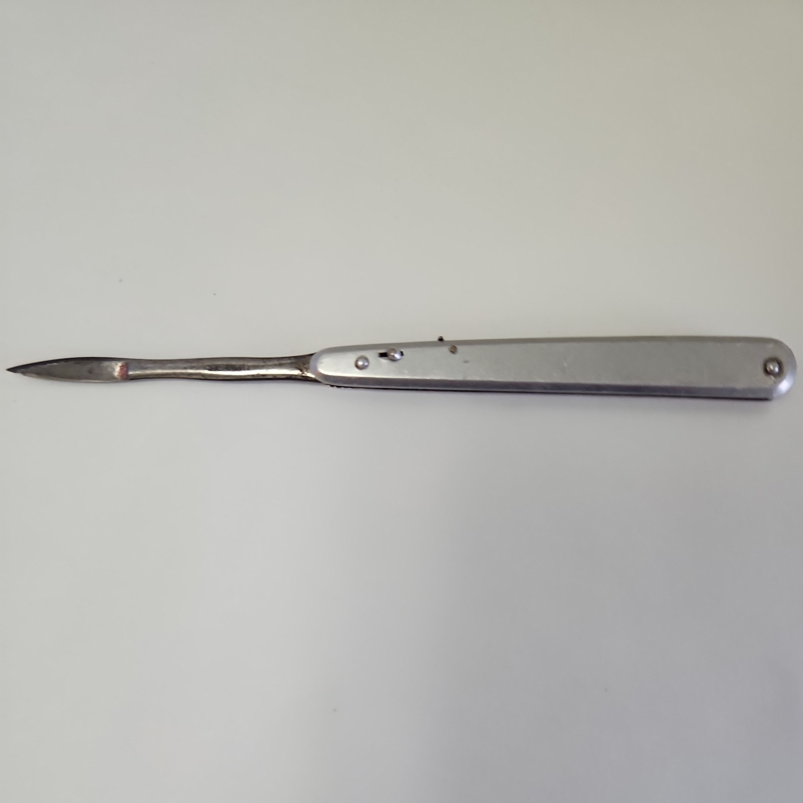 Vintage Surgical Folding Scalpel 1" blade Overall Length 6" Armstrong & Company