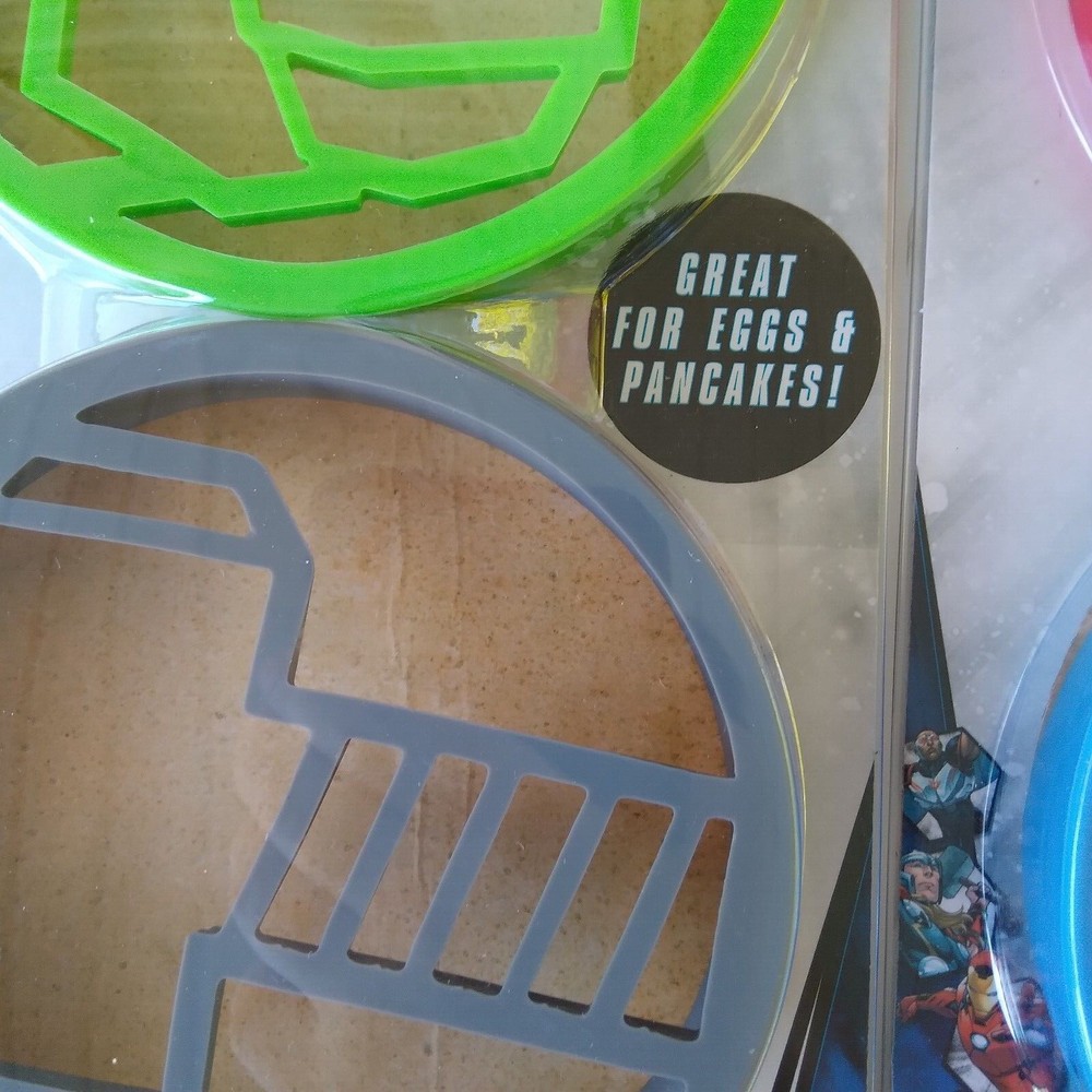MARVEL Avengers silicone breakfast molds 2 packs - see description