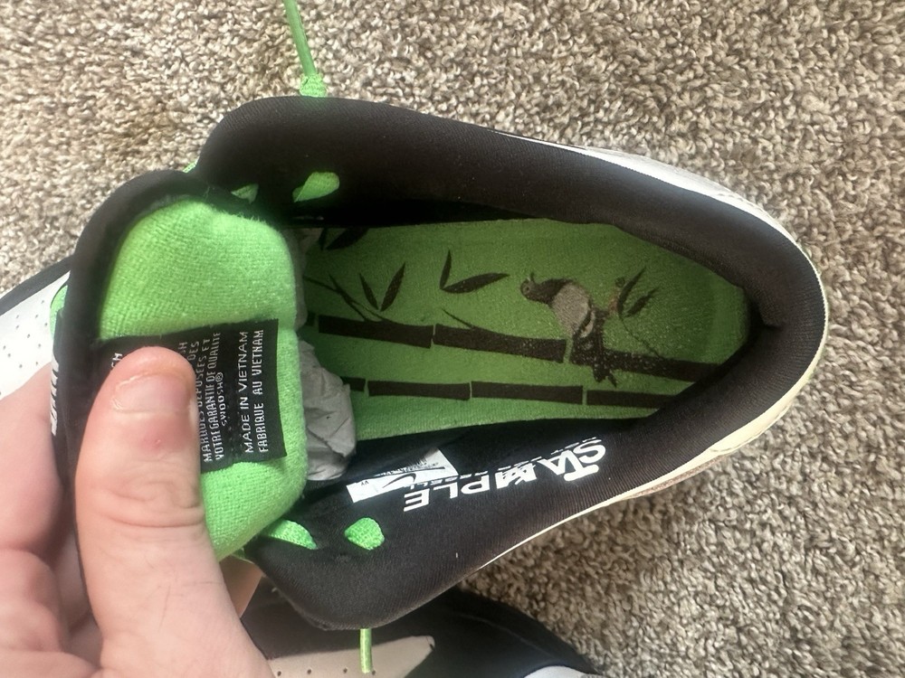 Nike SB Dunk Low Panda Pigeon