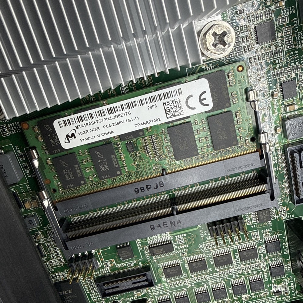 IBM 02PX517 2072 Storwize FlashSystem 5000 V5030E Storage Node Controller