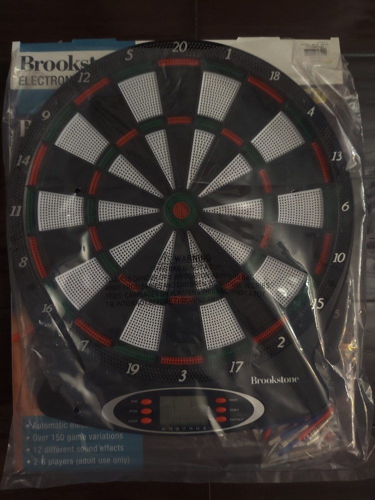 BROOKSTONE Electronic Lcd Dartboard With Darts (NEW)