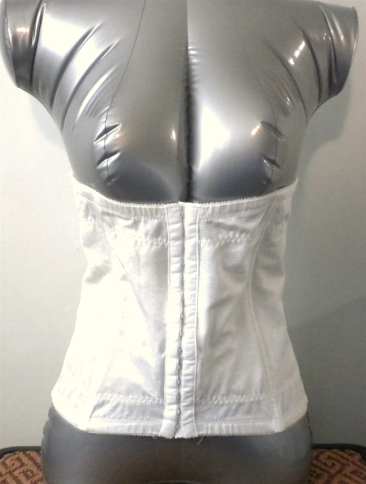 VINTAGE FLEXEES # 6868 WAIST CINCHER NIPPER LONGLINE CORSET BONED 2X WHITE NYLON