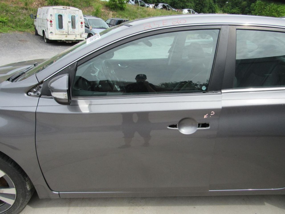 SENTRA 2016 Glove Box 1048504