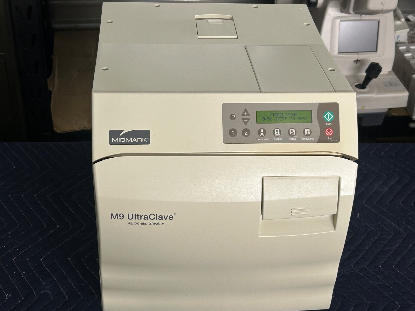 Midmark Ritter M9 UltraClave Automatic Sterilizer with 1 tray & rack 1821 cycles