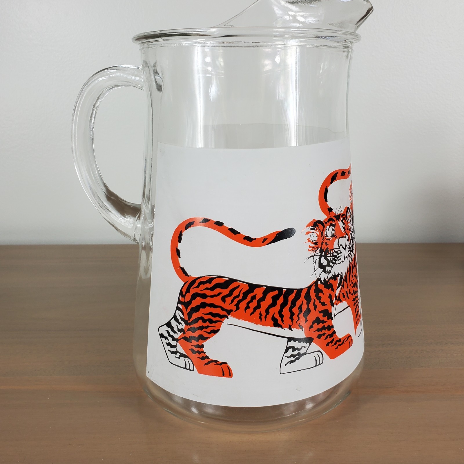 Esso Exxon Gas Tiger in your Tank 4 Glasses Pitcher 2 Cereal Bowls Vintage