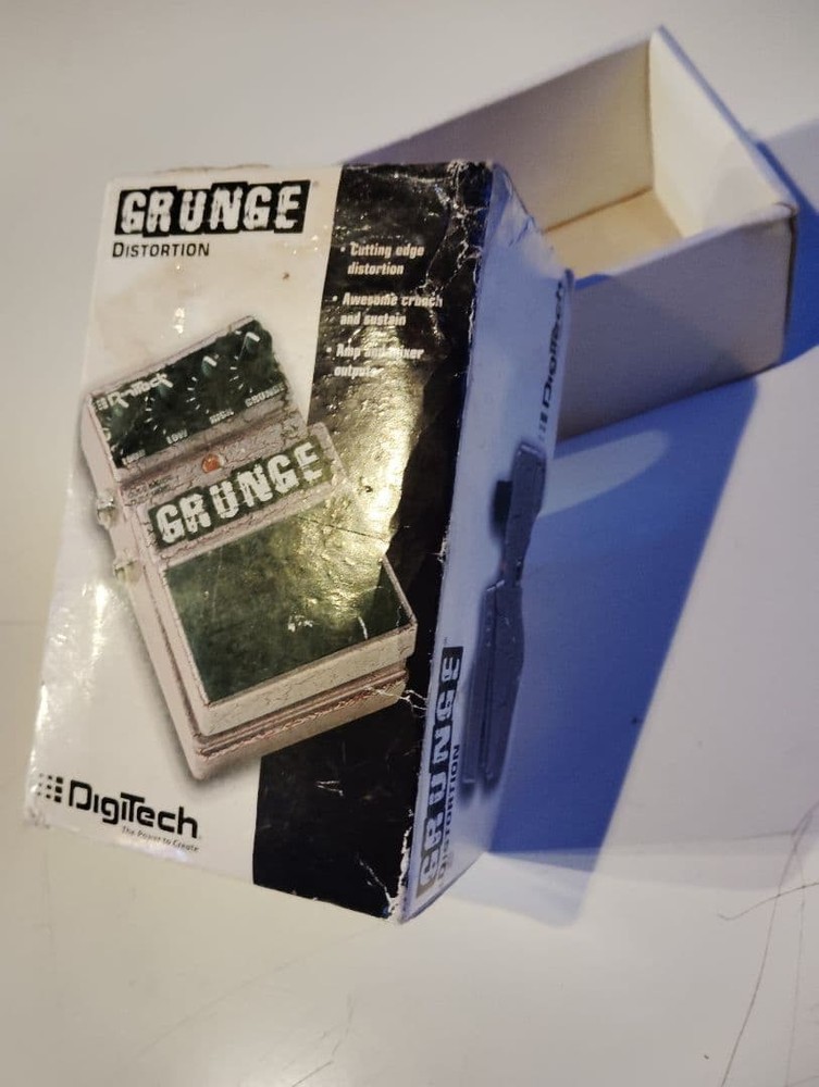 DigiTech Grunge Distortion Guitar Effects Pedal Operation Confirmed with Box