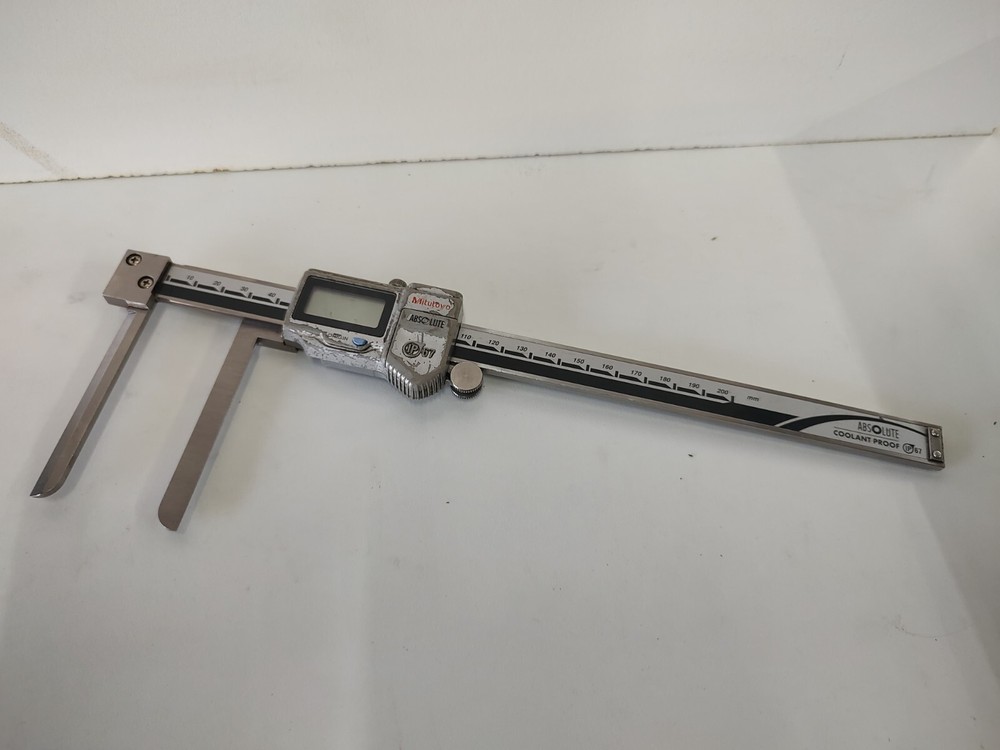 Mitutoyo Inside Knife Edge Digital Calipers 200mm