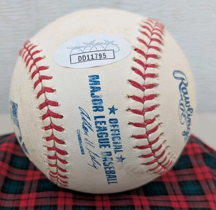 Eric Hinske Autographed Baseball Omlb Jsa