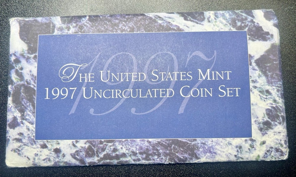 1997 US Mint Set Original Government Packaging P D Uncirculated