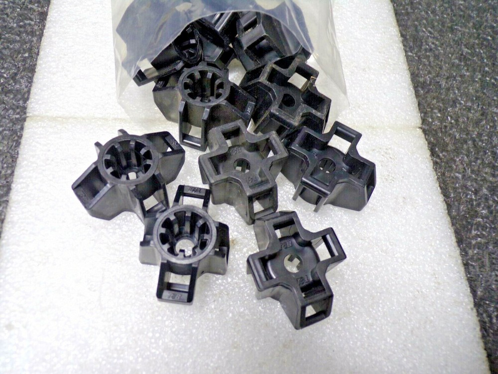 (20pk) THOMAS & BETTS, CABLE FASTENING SYSTEM, STUD SIZE 1/2, (RG)