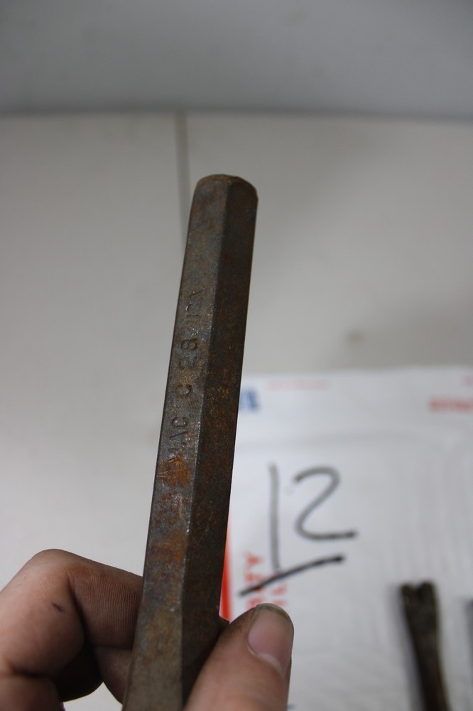 Mac Tools Hand Chisel c28 and c16 and mac Air hammer bit 8C