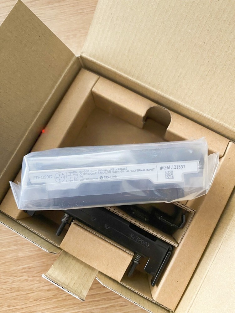 KEYENCE FD-Q20C Digital Clip-Type Flow Sensor | Fast Shipping