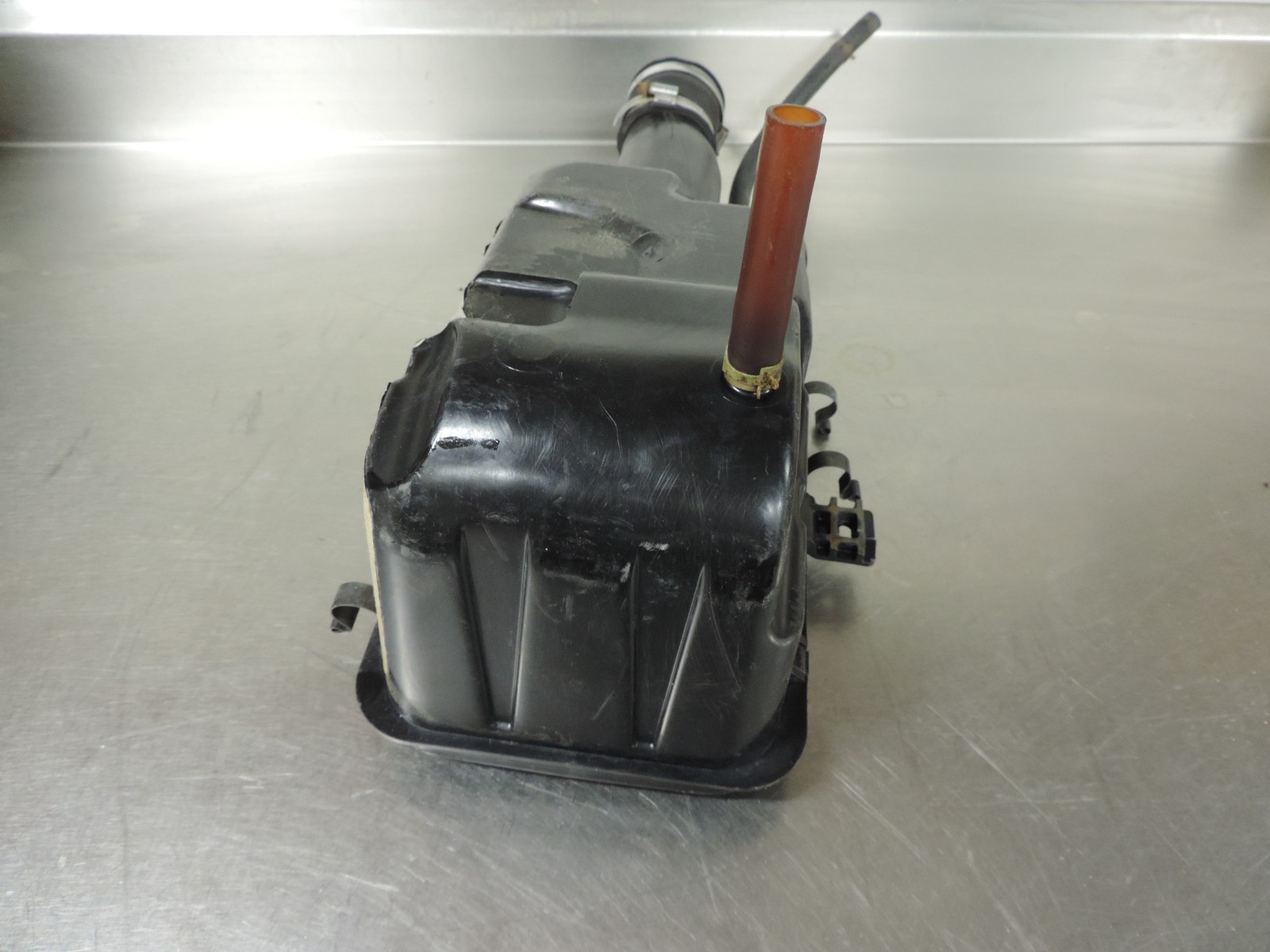 2001 Polaris Sportsman 500 HO Airbox Air Filter Housing Snorkel Lid Intake Tube